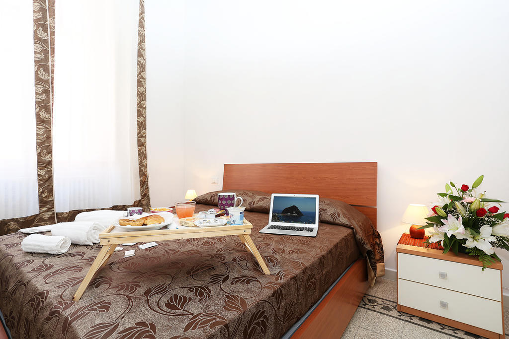Bells Of Rome Hotel Szoba fotó