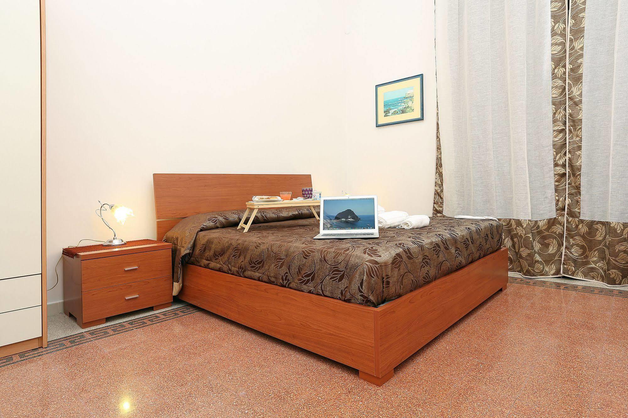 Bells Of Rome Hotel Kültér fotó